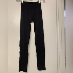 Nikibiki leggings NEW. One size.BLACK.Comfortable, sleek,seamless,stretchy.😀